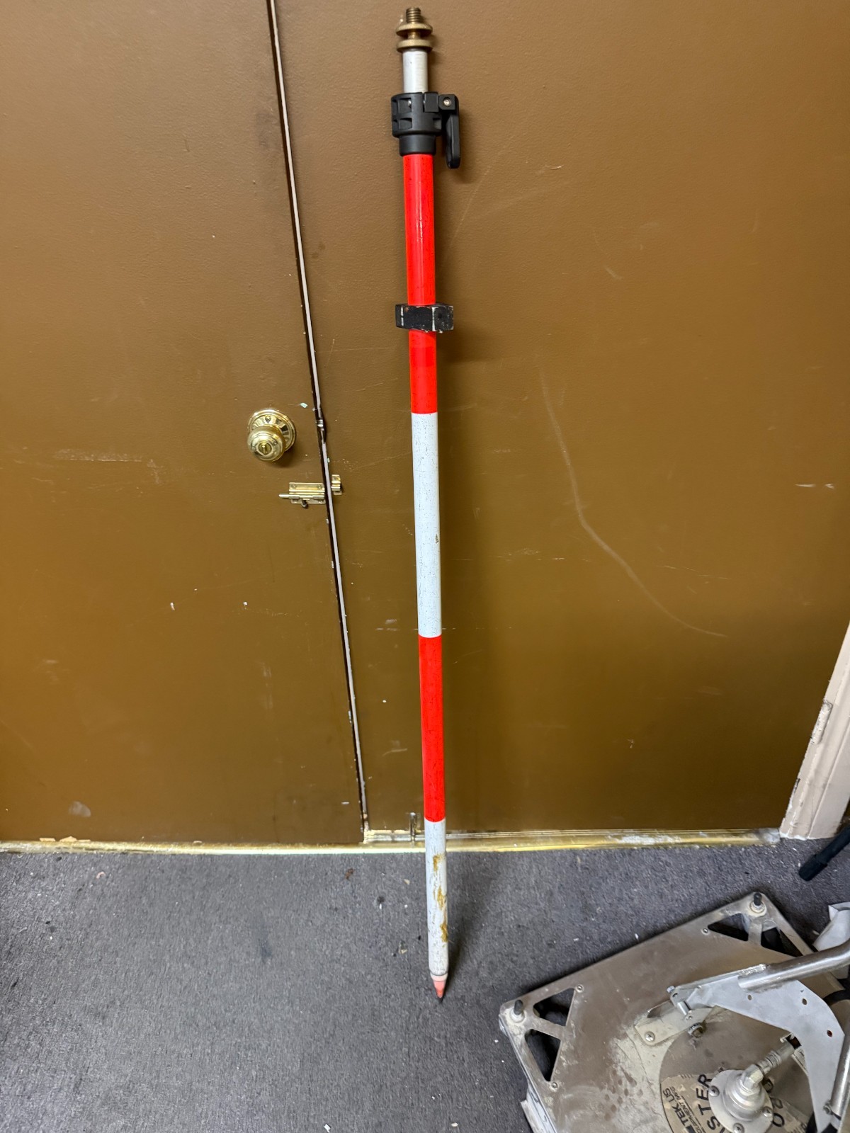 PRISM SURVEYING POLE 8.2 FT RED WHITE UNKNOWN BRAND
