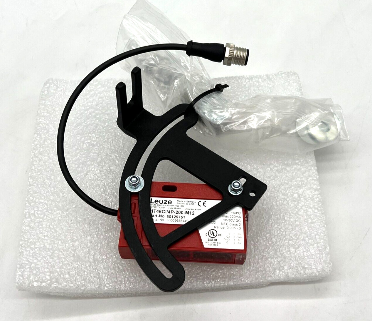 NEW Leuze HT46CI/4P-200-M12 Diffuse Sensor w/ Background Suppression 50129751