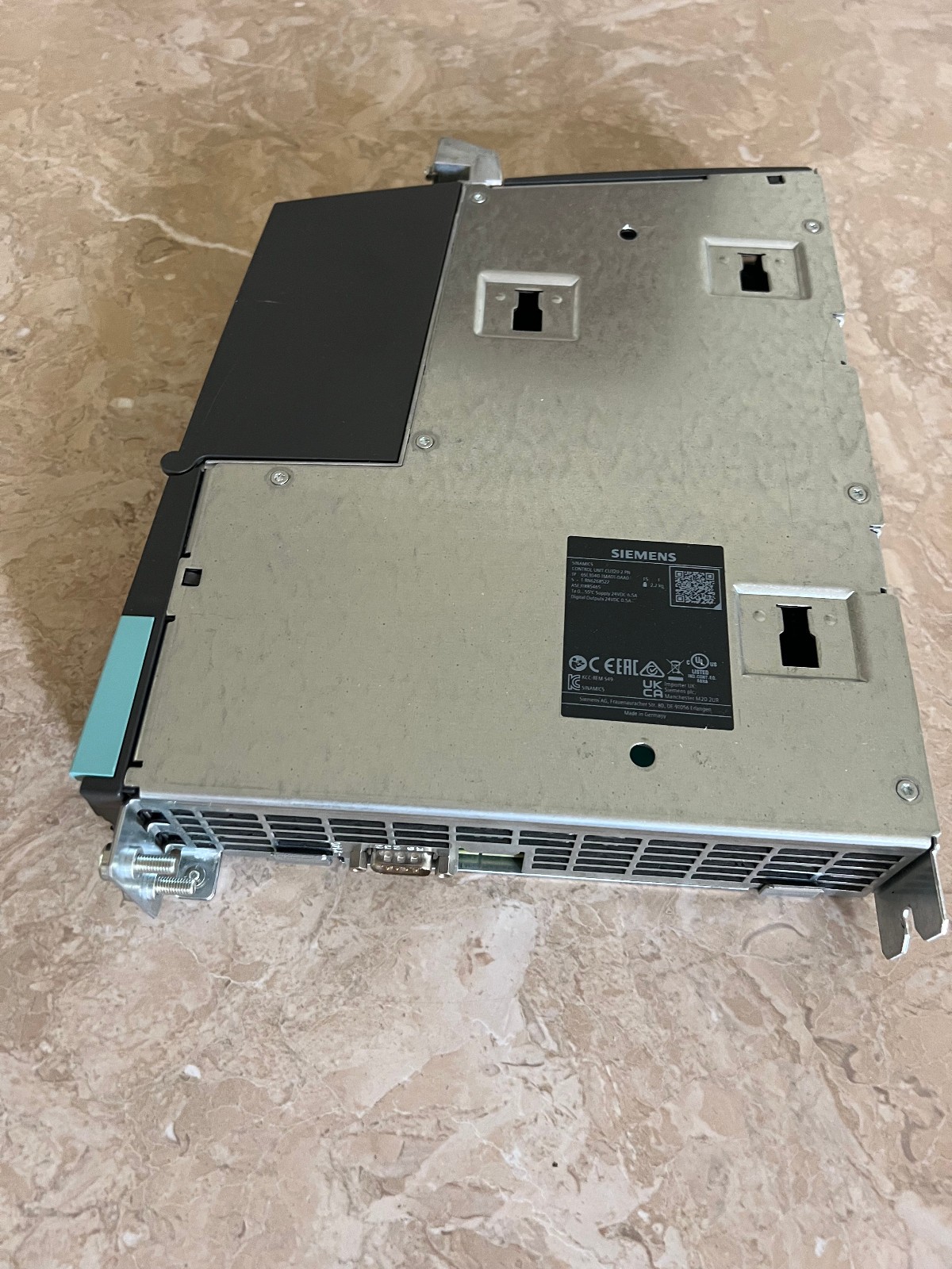 Siemens Sinamics 6SL3040-1MA01-0AA0 CU320-2 PN CONTROL UNIT *USED*