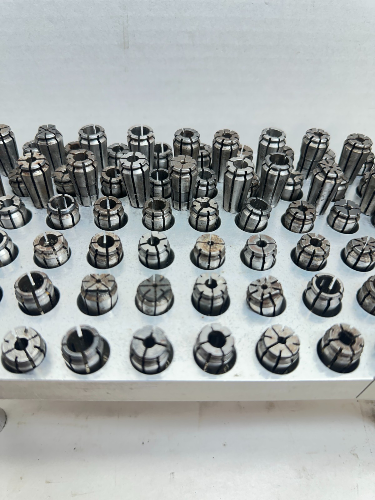 Lot of 101! – Accura-Flex Collets TSD AF Series with Aluminum Holder