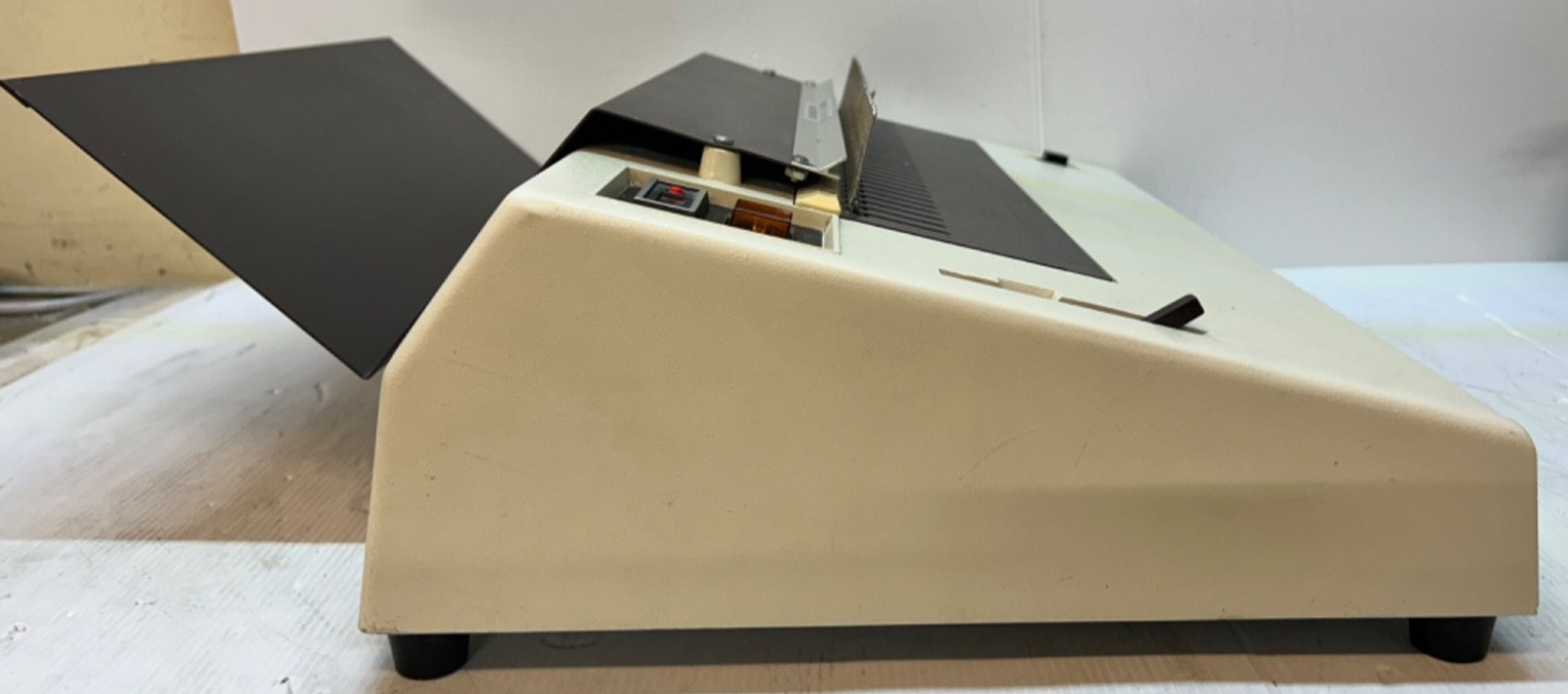 GBC Electric Binder 110EB-2, 173-W 60Hz 2-A 1-Phase 115V USA Commercial T01021