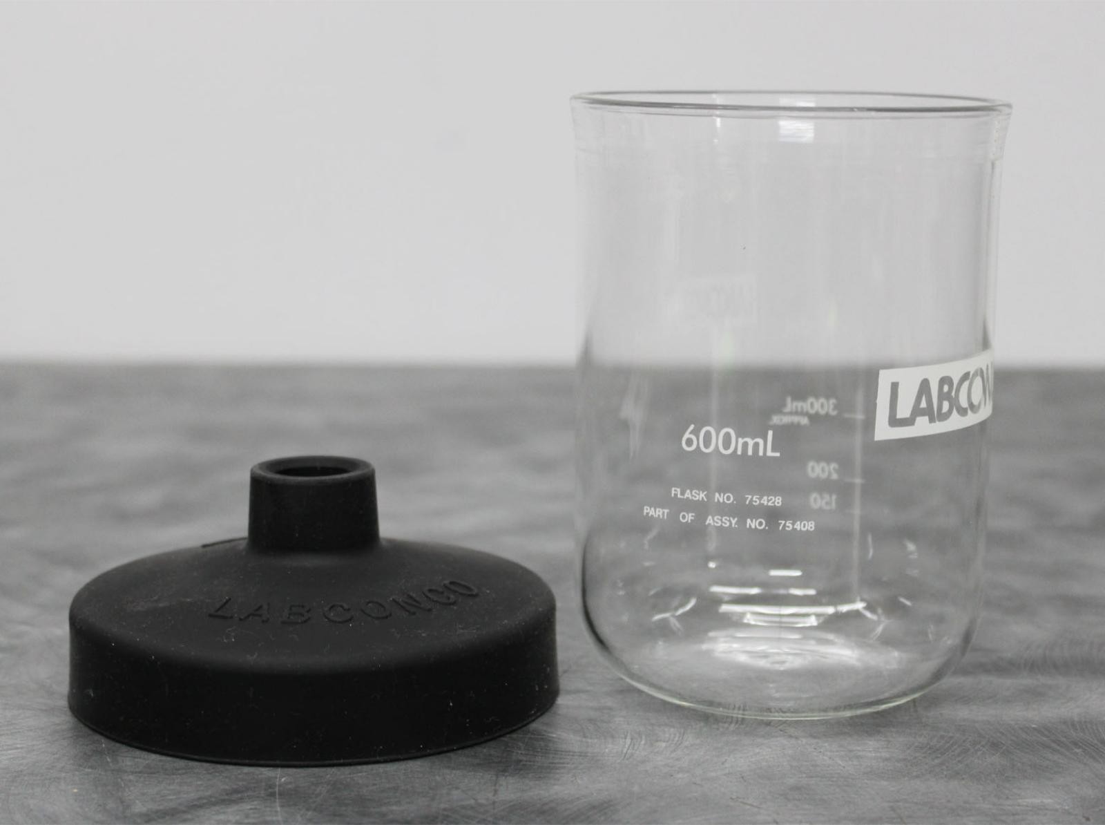 Labconco Fast-Freeze 75428 Clear Glass Drying Flask 600mL w/ Lid and Filters NIB