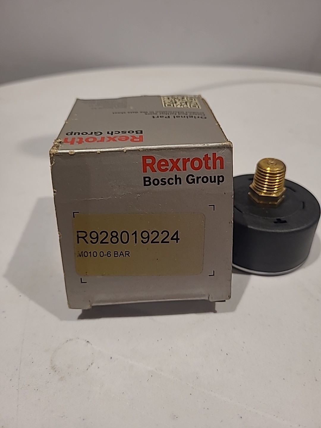 Rexroth 0-6 BAR pressure Gage. R928019224. New In Box.