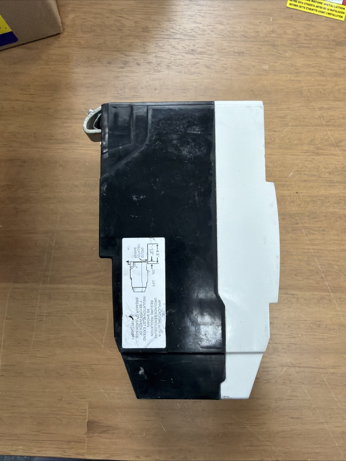 GE TEYL3035B Circuit Breaker 35A 3P 480/277V 3PH TEYL 35 Amp 3 Pole Bolt On
