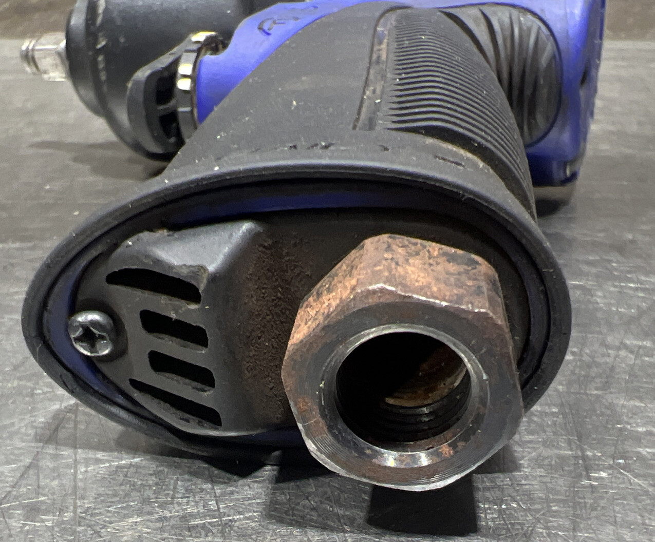 Napa Pro Power Series 6-1122 3/8″ Dr. Super Duty Air Impact Wrench. Used
