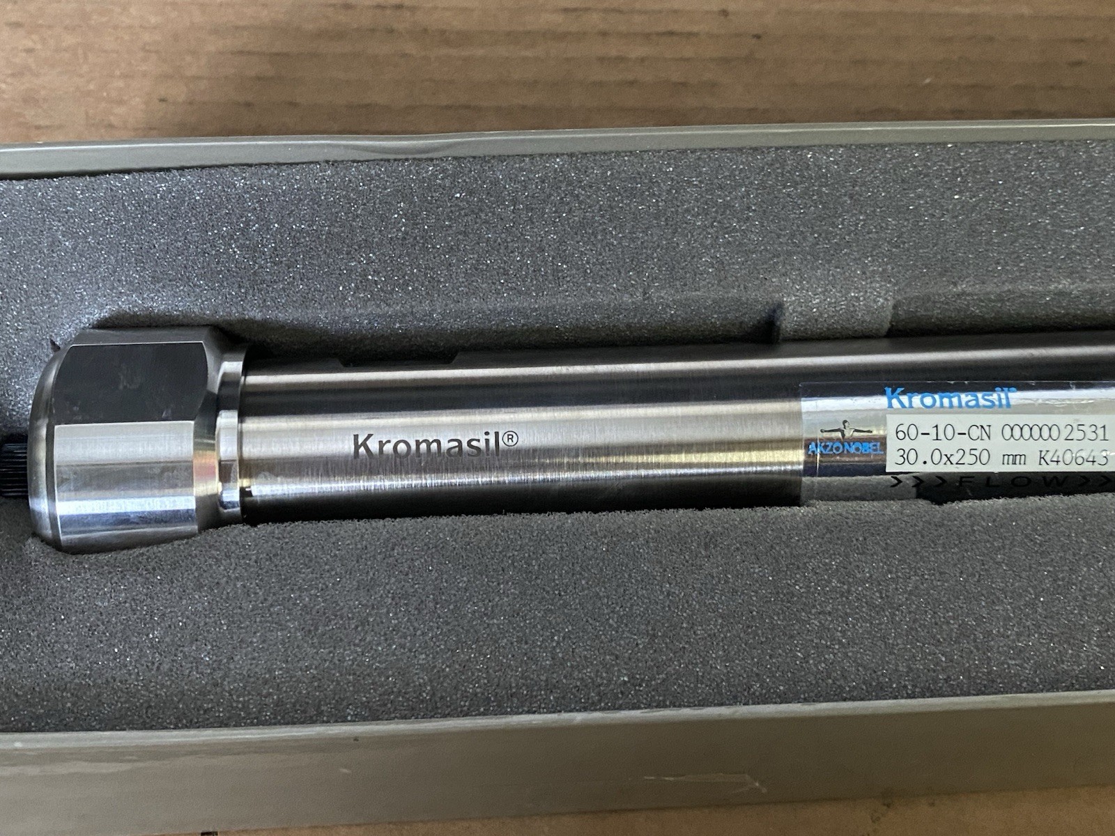 Genuine Kromasil 60-10-CN HPLC Column 30.0×250 mm K40643