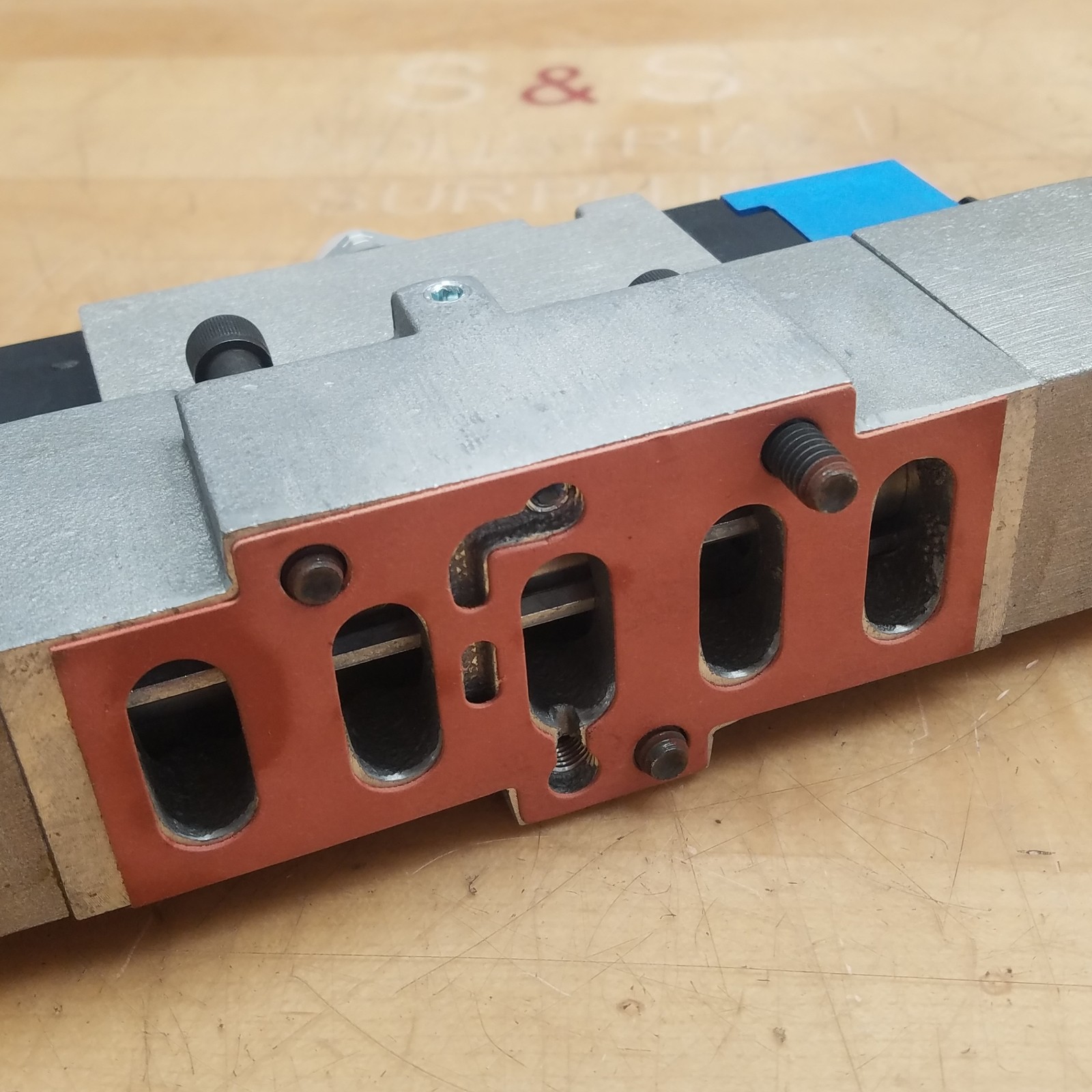 Automatic Valve 407B67S3S3-DB7 Pneumatic Solenoid Valve, 24VDC, 4.4W, 10 Bar