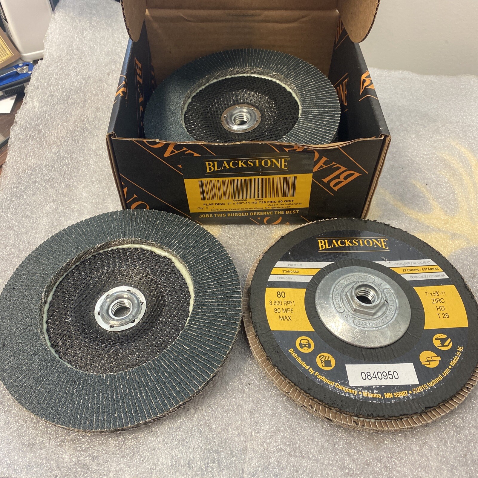 5 BLACKSTONE Flap Disc 7″ x 5/8″-11, Z 80 Grit, Type 29 Fiberglass Backing