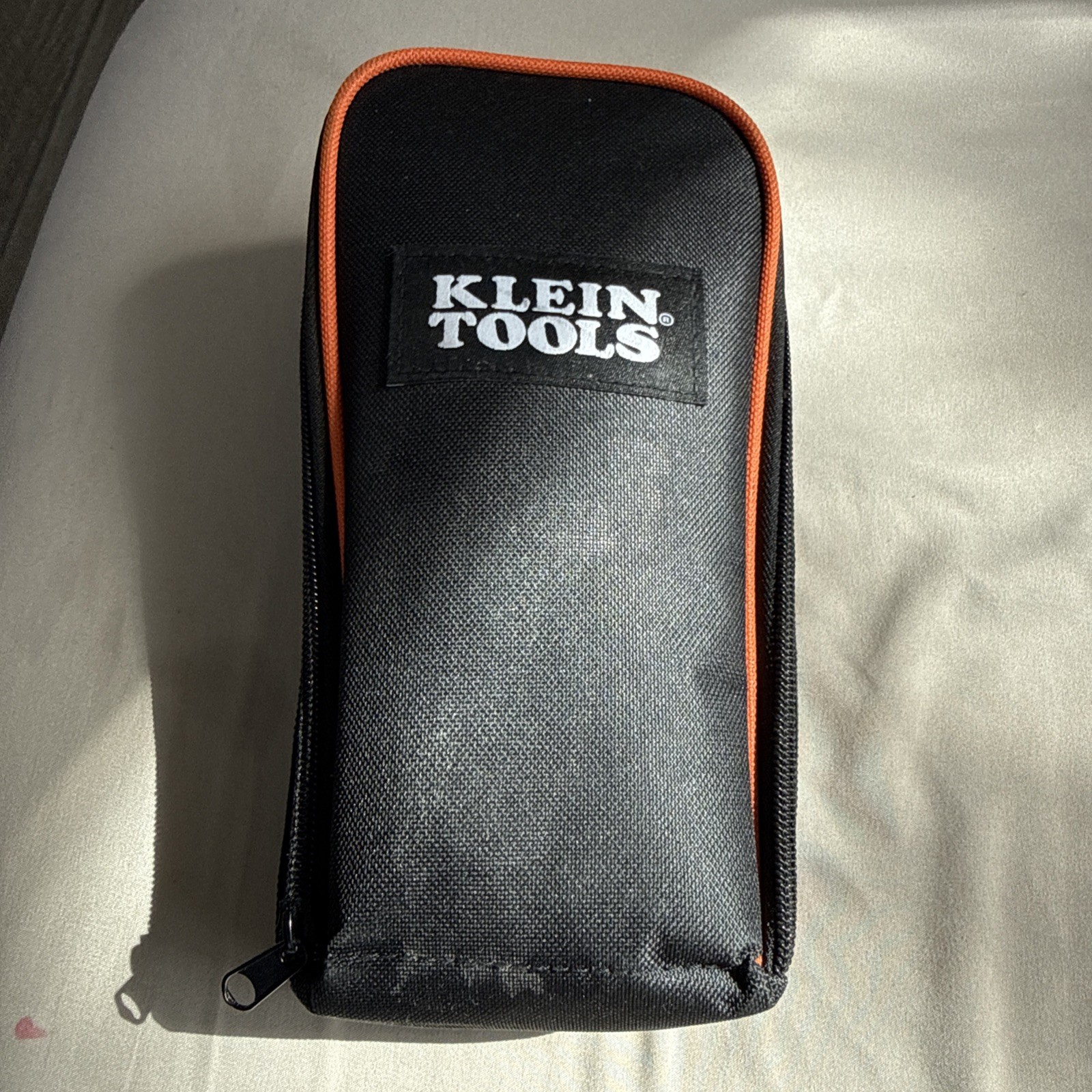 Klein Tools CL810 Digital Clamp Meter, Auto Ranging TRMS, AC/DC Volt/Current