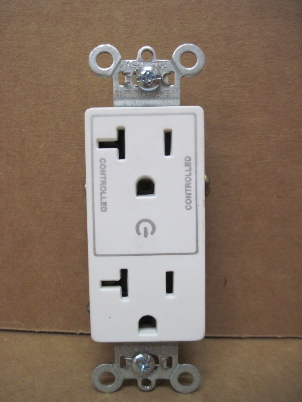 Legrand 26352CHW White Half Controlled Duplex Receptacle 2p 3w 5-20R **BOX OF 10