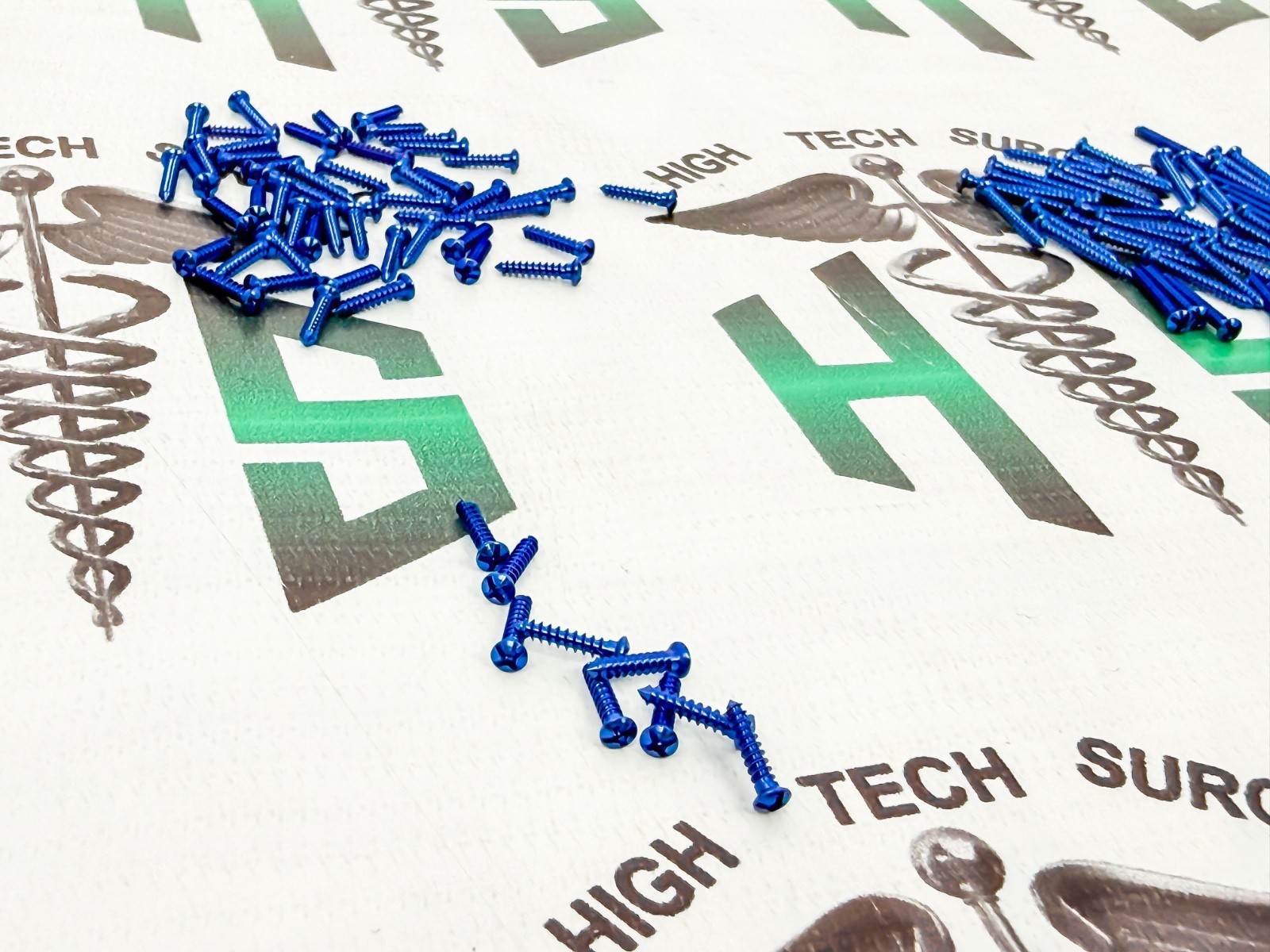 Máxillofáciàl Mini Micro Cross Head Screws 1.5mm /2.0mm Titanium + Driver 161pcs