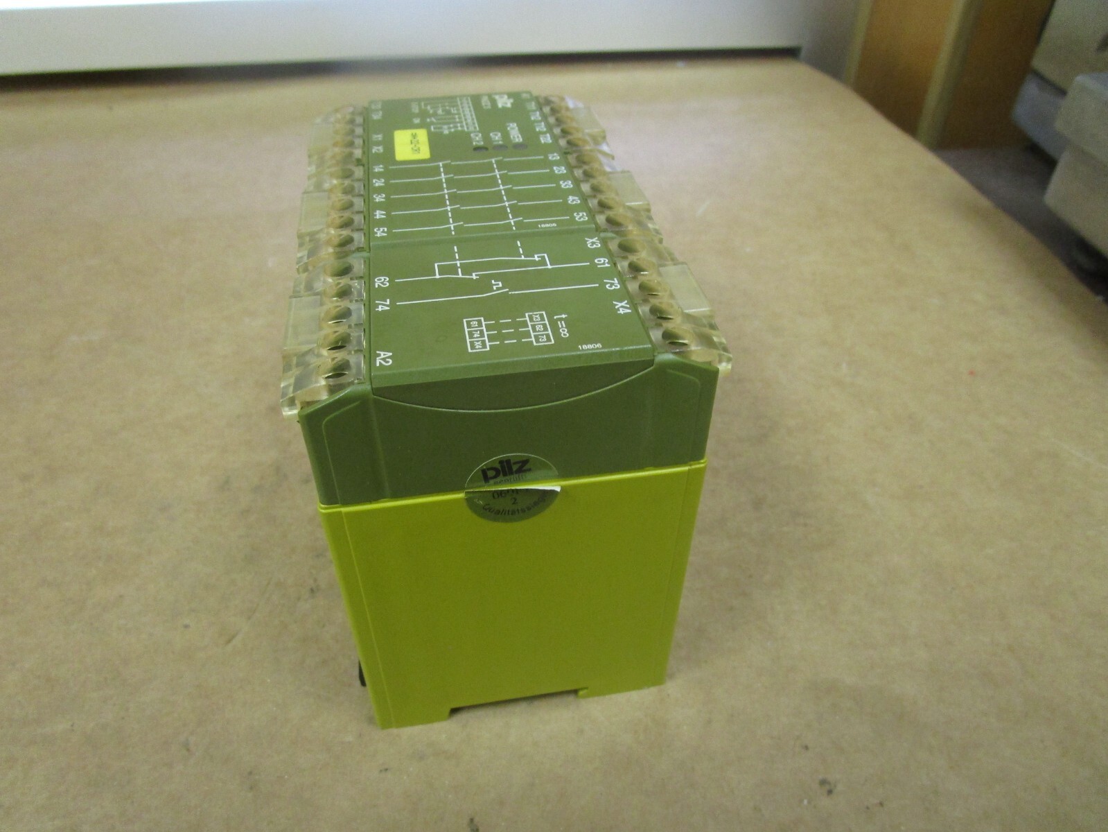 PILZ PN0Z 3 SAFETY RELAY PNOZ 3 5S/1O 24Vdc 4.5W 474894