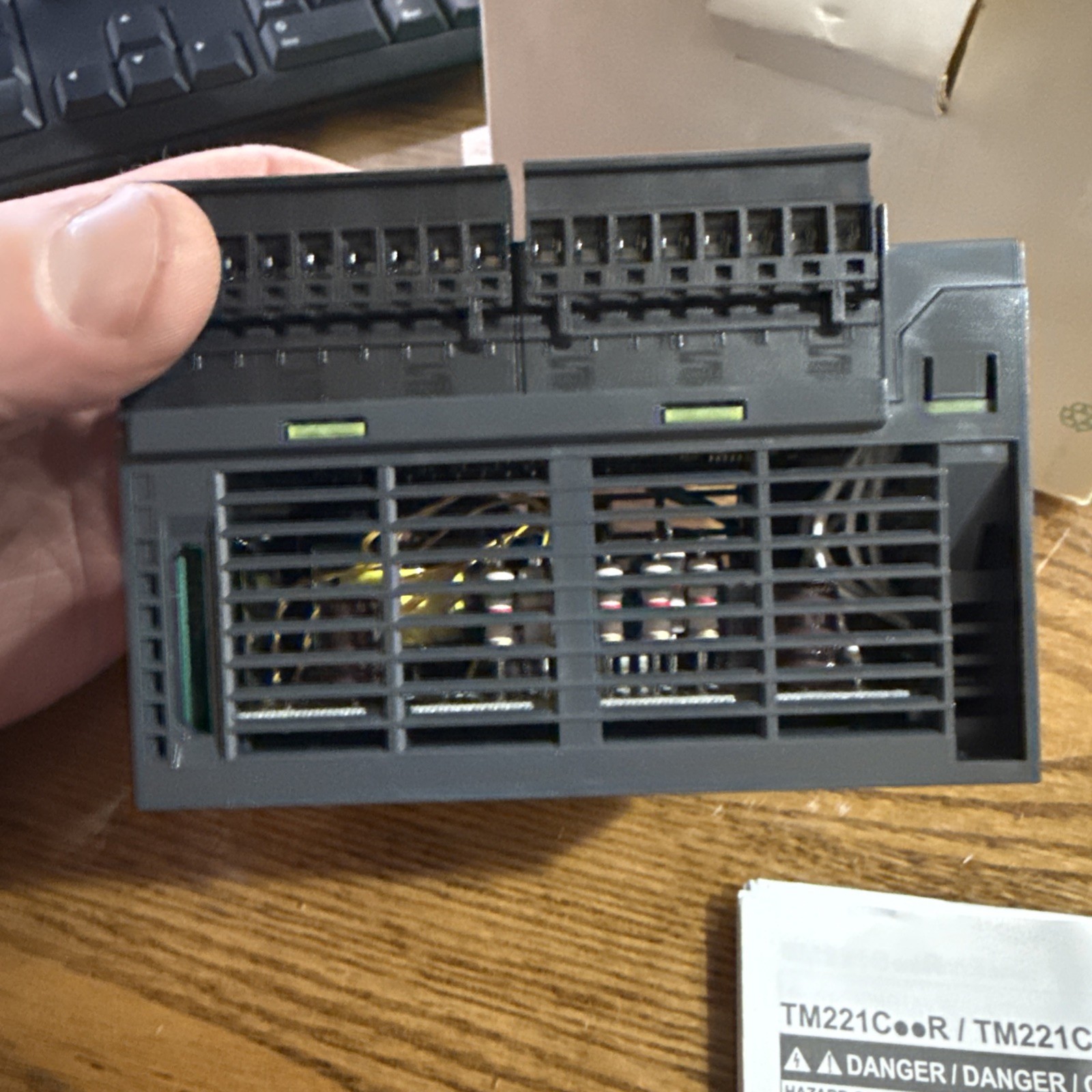 1PC Schneider Electric TM221CE24R PLC Controller M221-24IO Relay Ethernet