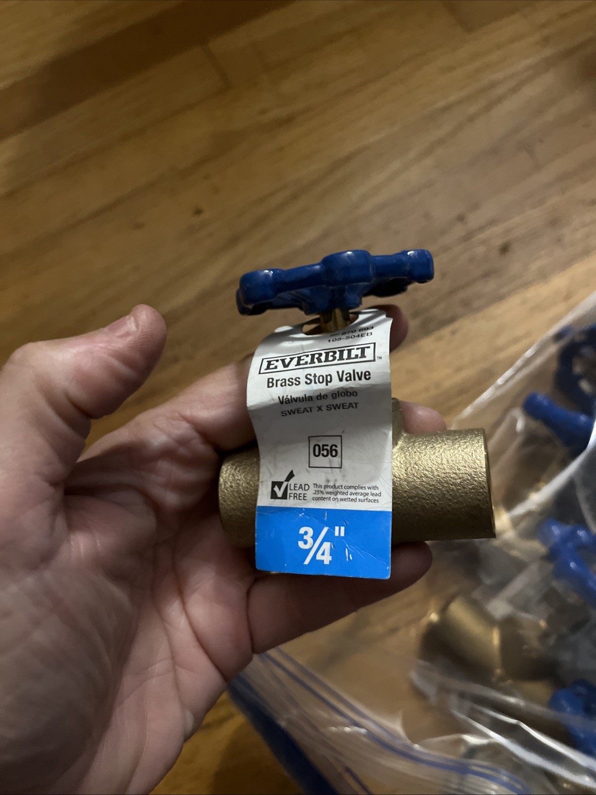 Mixed Lot of 85 Plumbing Valves – New – Please See Pictures