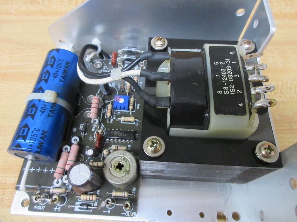 Astec ACV 24N2.4 Emerson Power Supply ACV24N24