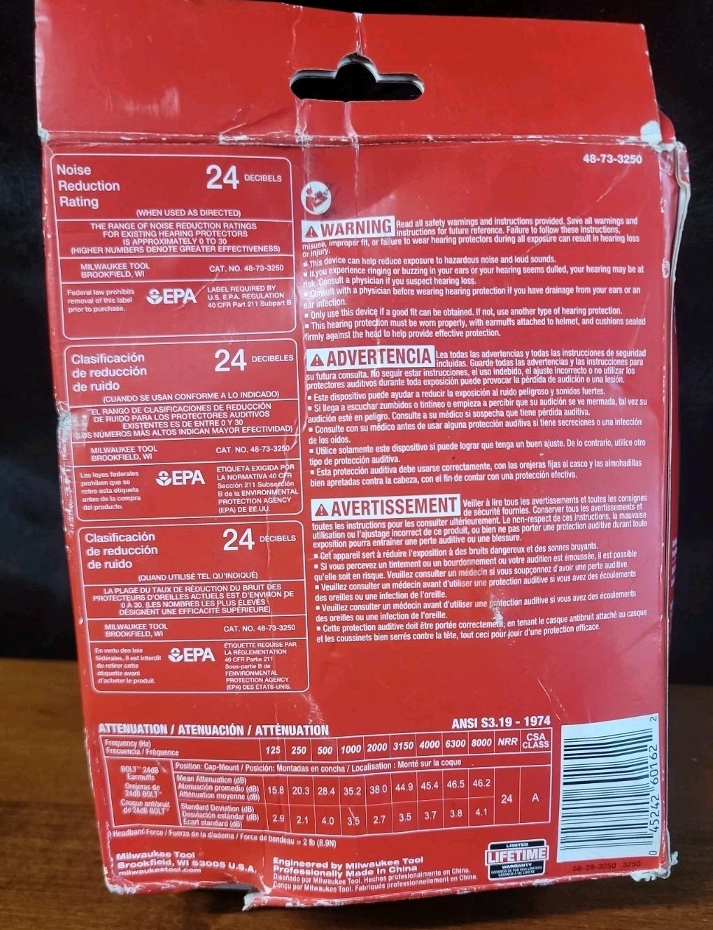 Milwaukee 48-73-3250 BOLT 24dB Earmuffs, Use with Safety Helmets and Hard Hats.