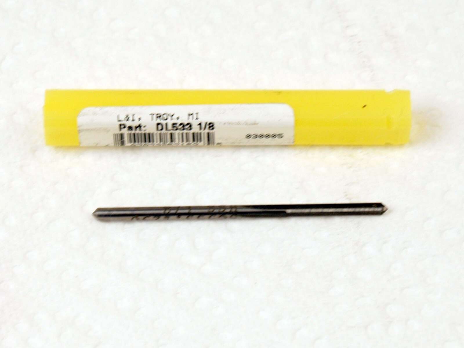 1/8 DIA X 1/8 SHANK X 7/8 X 2-3/4 4FL STRAIGHT RH HSS REAMER (A-1-7-6-6)
