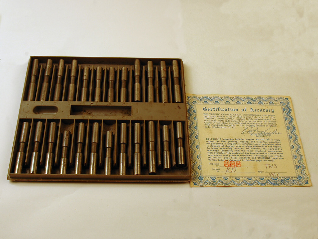 DELTRONIC PLUG GAGE SETS LOT OF 4-1/2 SETS ( A-1-TOP-7)