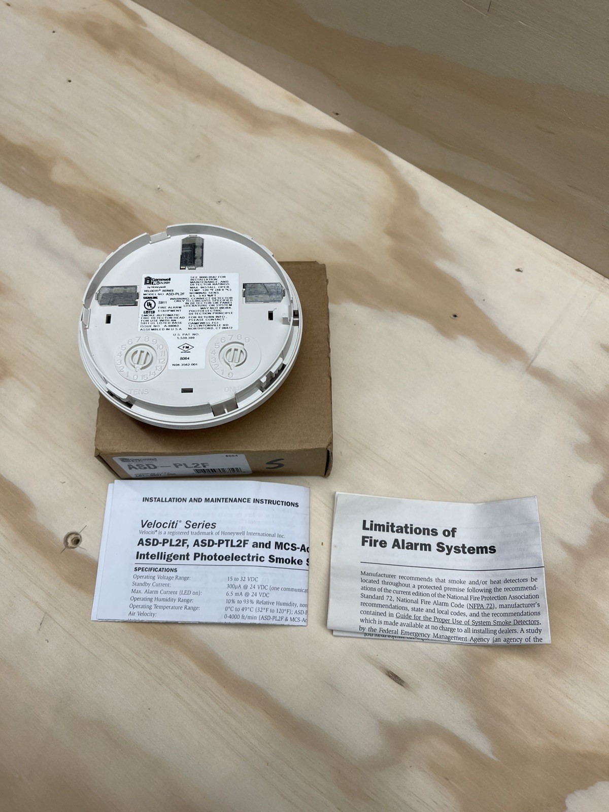NEW HONEYWELL GAMEWELL FCI ASD-PL2F ADDRESSABLE SMOKE DETECTOR. FREE SHIPPING