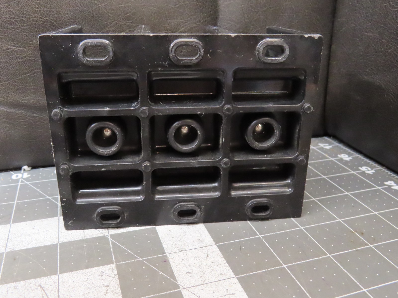 Bussmann 16321-3 Distrbution Block 175 A 600 V
