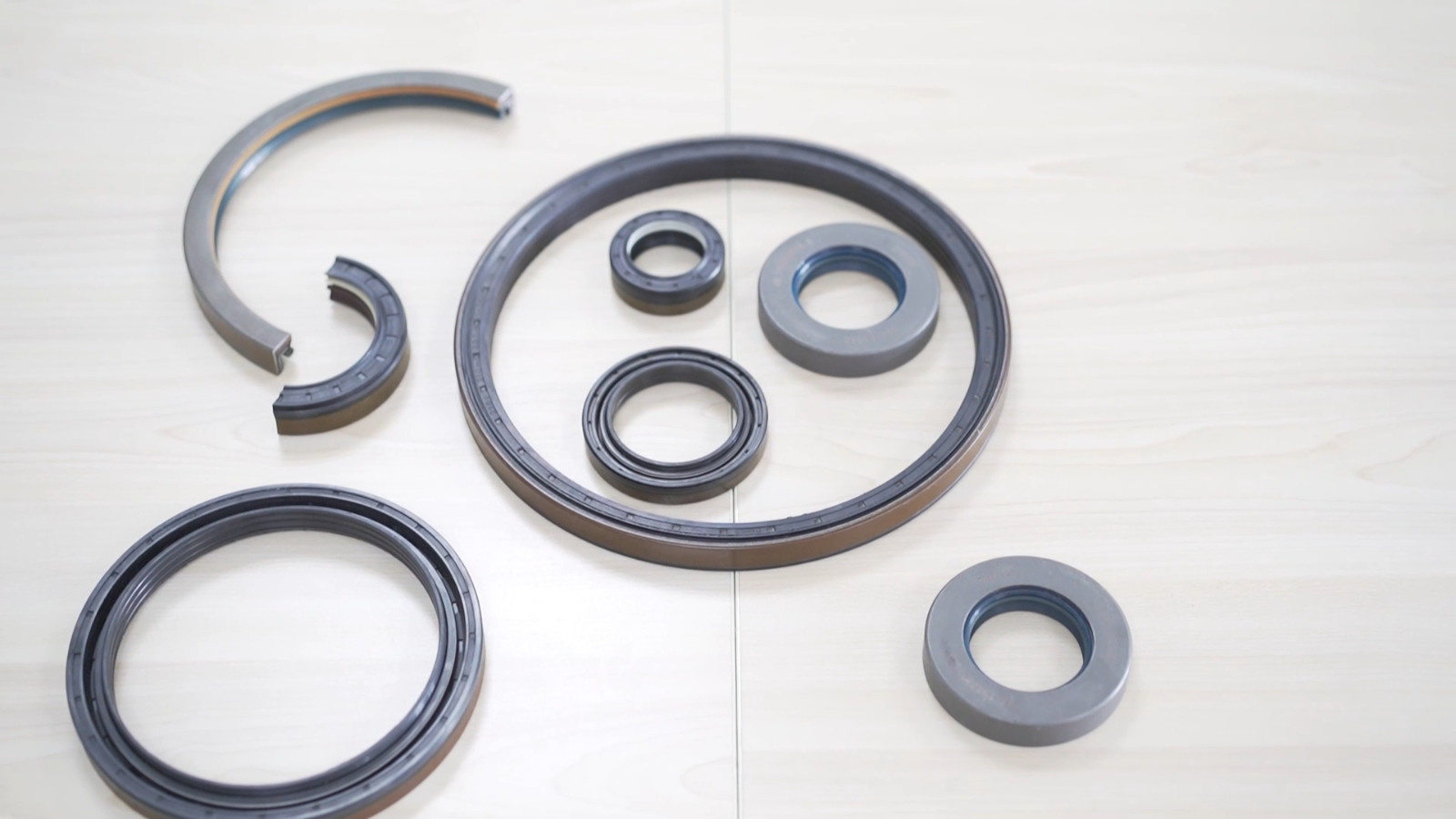 45X62X7 BABSL10FX2 Fit for Rexroth hydraulic pump A6VM55,A7VO55,Shaft oil seal