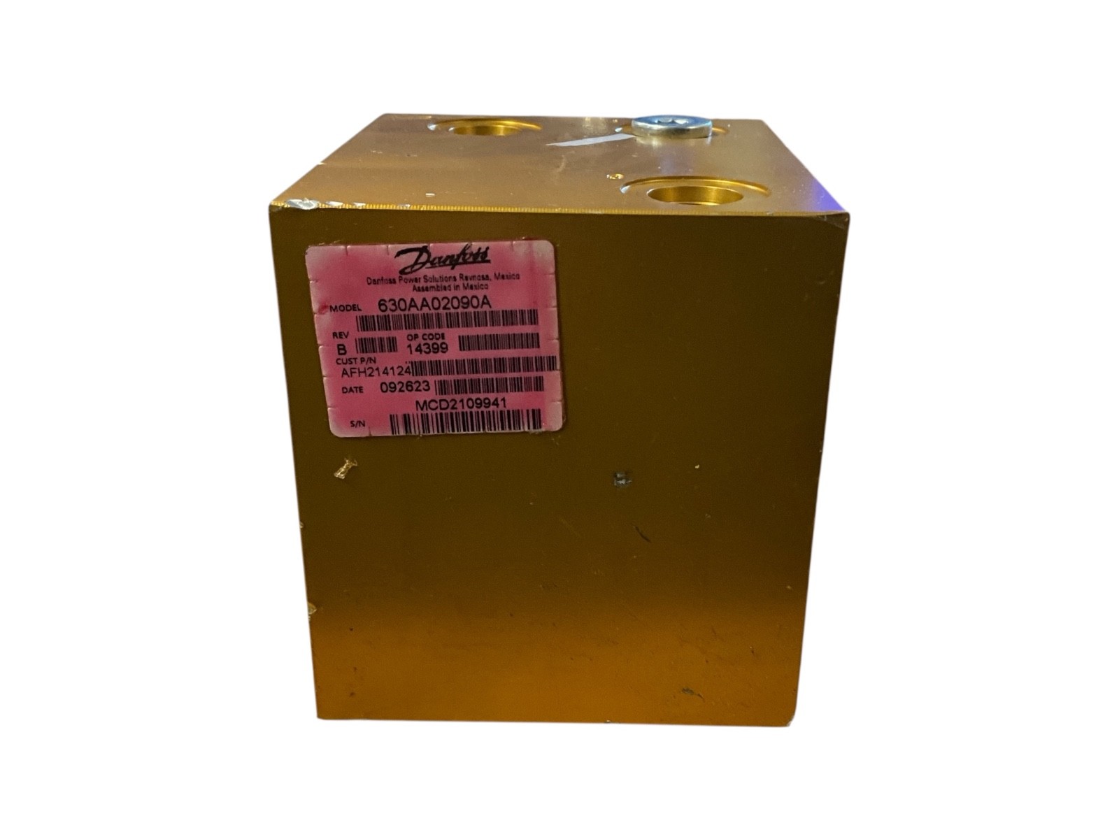 Danfoss Hydraulic Valve Manifold Assembly & RV3A-1C-F-0-18/10-24 Cartridge Valve