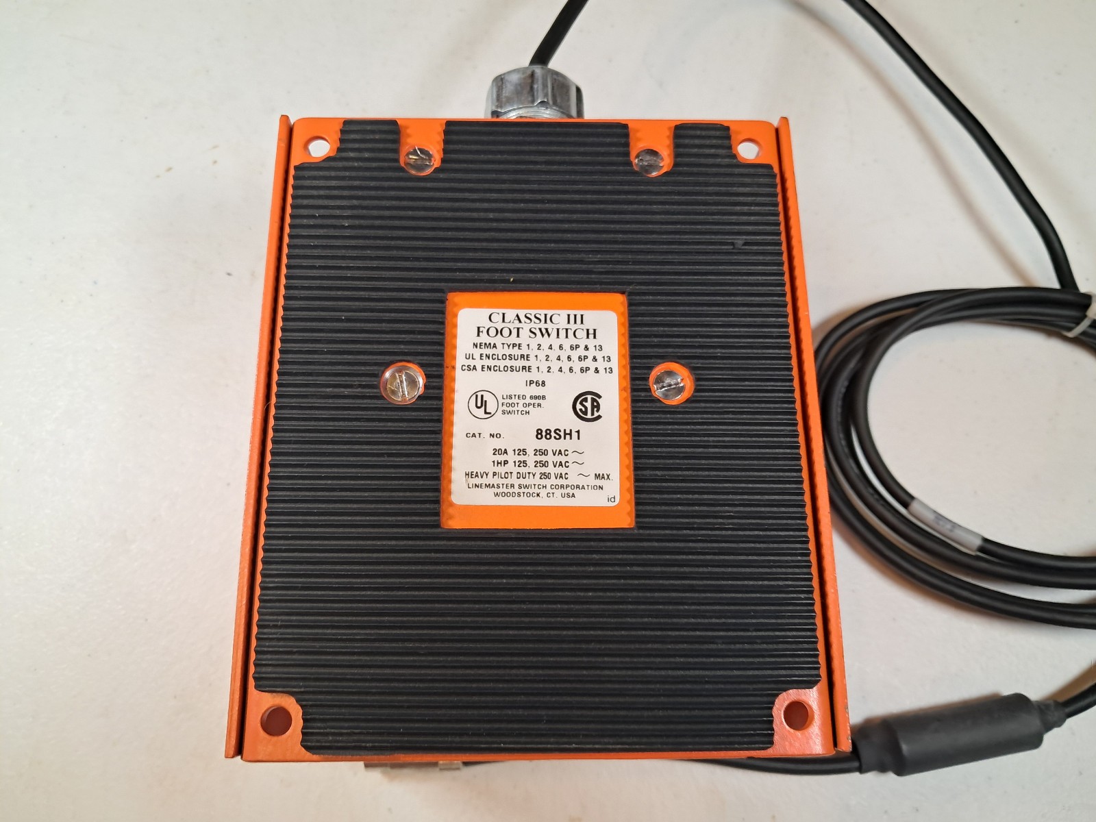 Linemaster Classic III 88SH1 Heavy Duty Foot Switch Orange Steel Enclosure