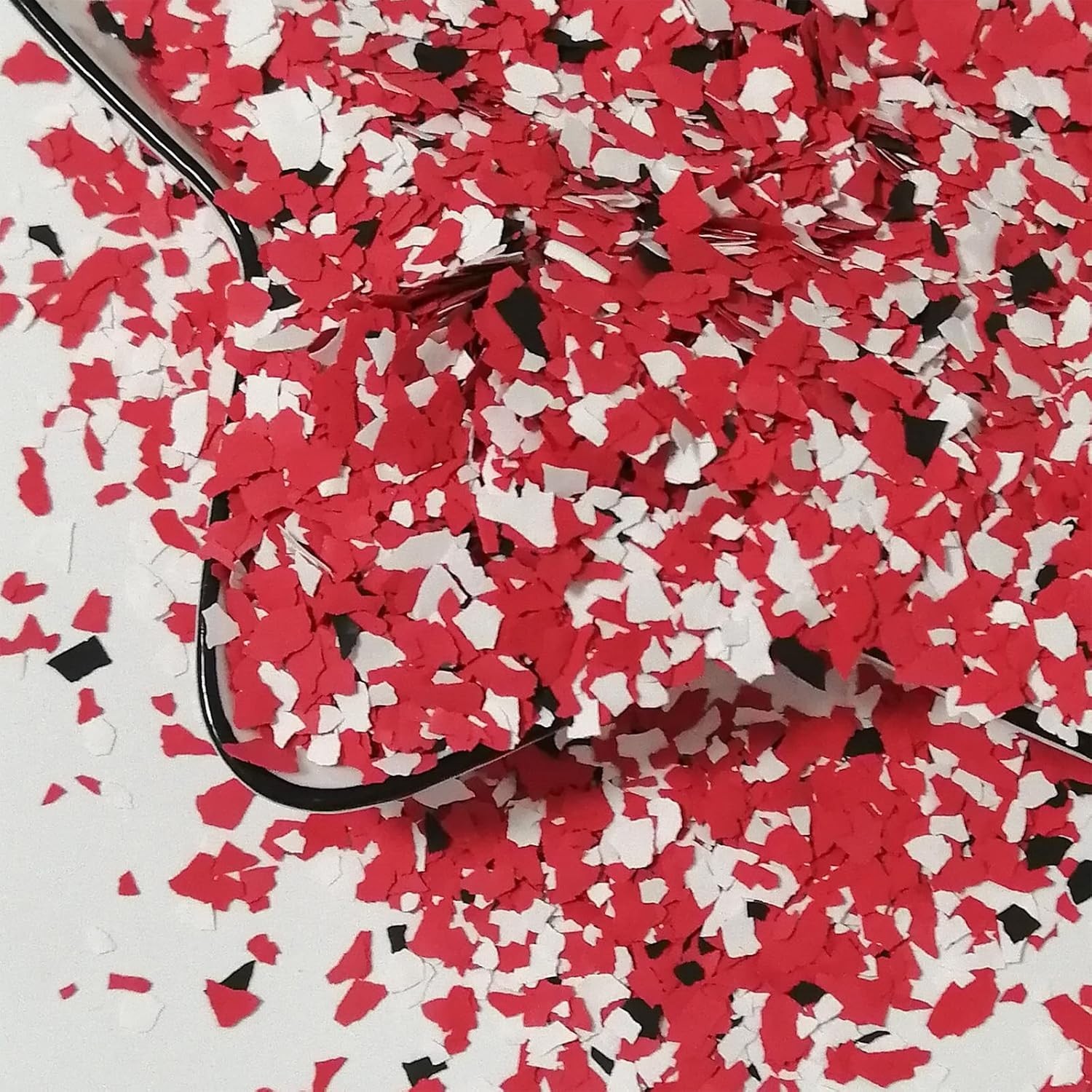 Decorative 1LB Epoxy Floor Chips – Easy Install & Durable Finish for Floors