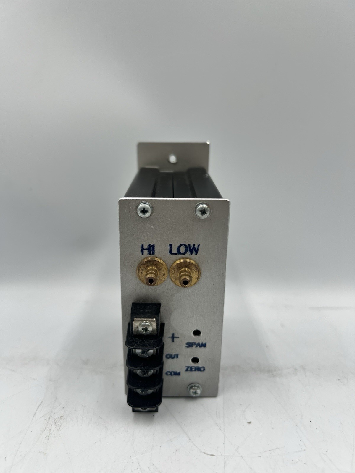 UltraTech Industries EDPT Jr Differential Pressure Transmitter, 0.18-B-24