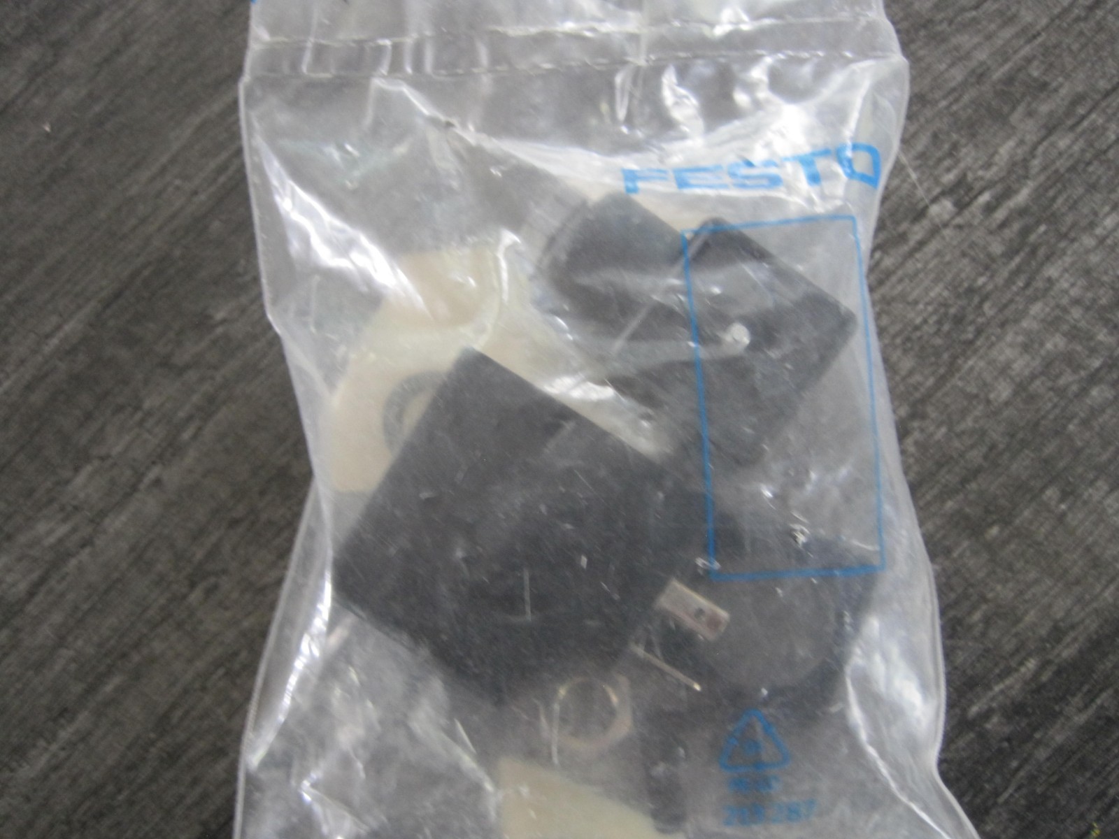 NEW Festo Solenoid Valve 220V AC 60Hz 36/28VA IP00/65 P/N: MSW-220AC-60