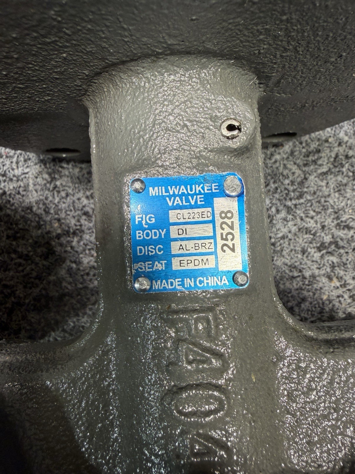Milwaukee Valve CL223E 8″ inch Butterfly Valve with Lever, EPDM, Lug, 200 psi