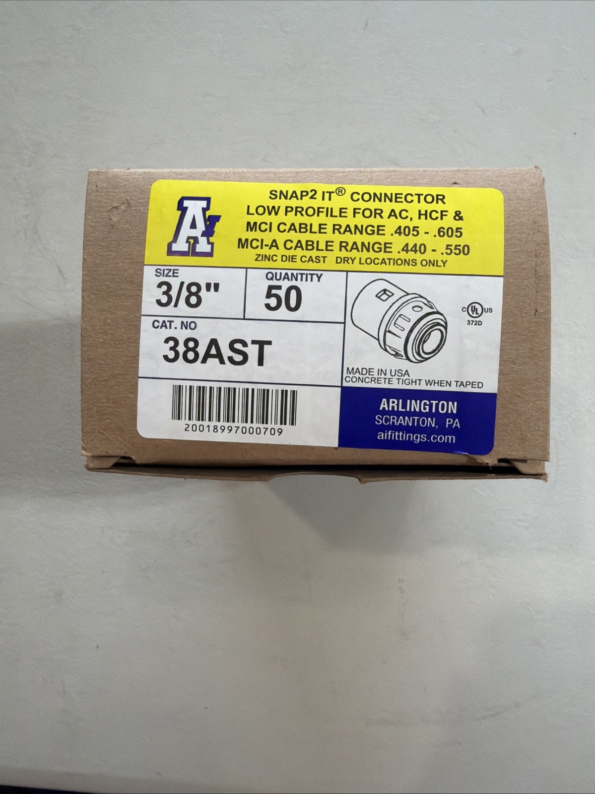 Arlington SNAP2 It 3/8 Inch Conduit Cable Connector 50 PCS New In Box USA !!!!!!