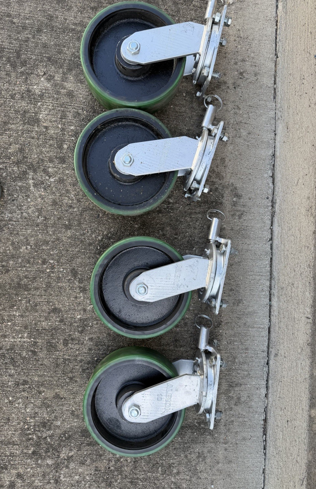 Albion Model 10 Industrial Swivel Plate-Mount Caster, Green Tread