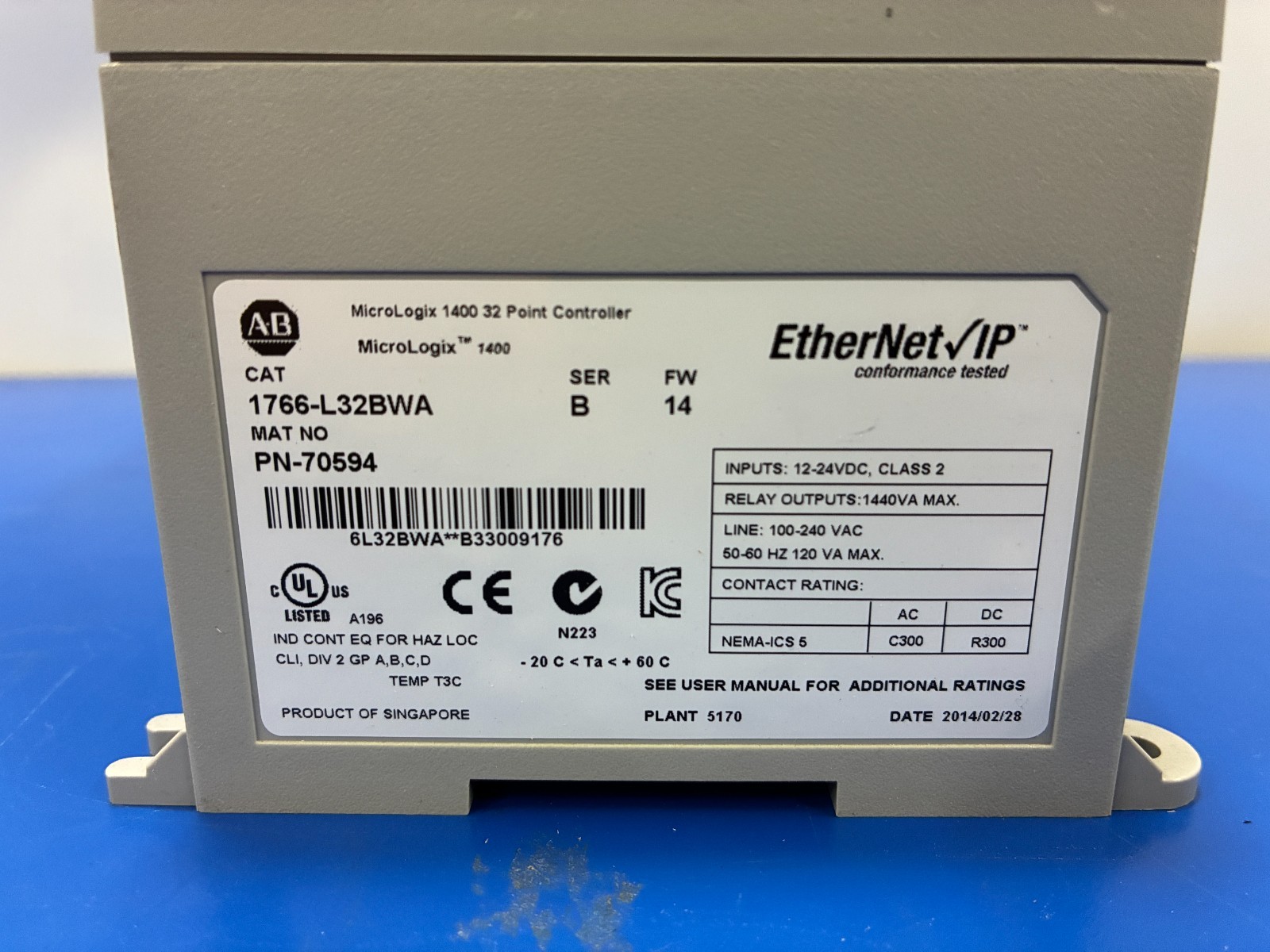 15601 Allen Bradley PN 70594 micrologic 1400 32 point controller cat: 1766-L32bw
