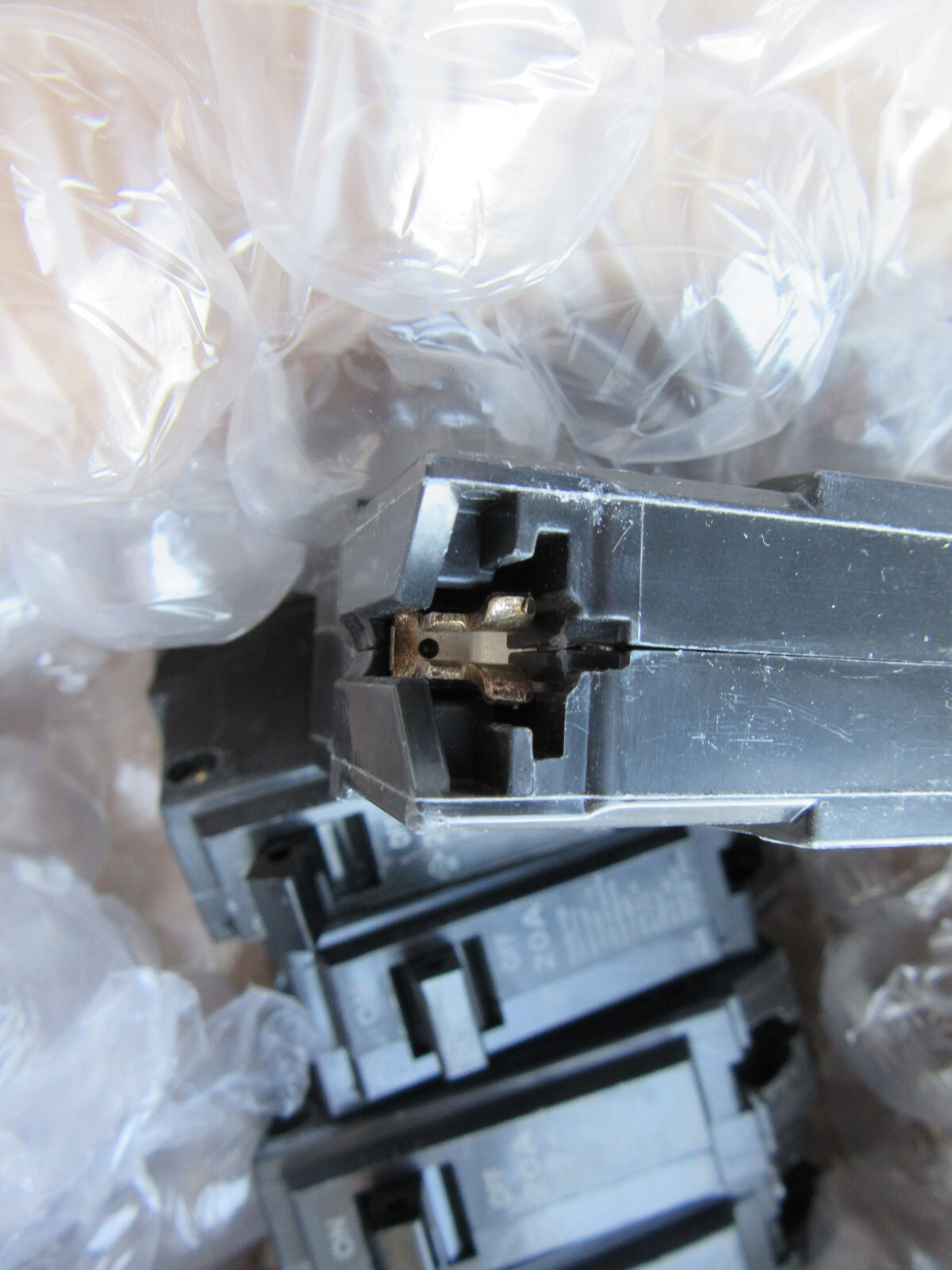 GE THHQL1120 Circuit Breaker 1P 20A 120/240V 22KA New Free Shipping