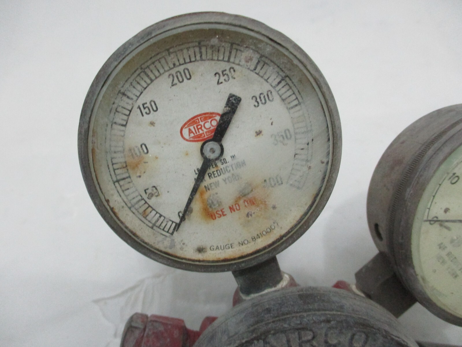Airco 2 stage Acetylene Regulator Style # 820 Tested Working