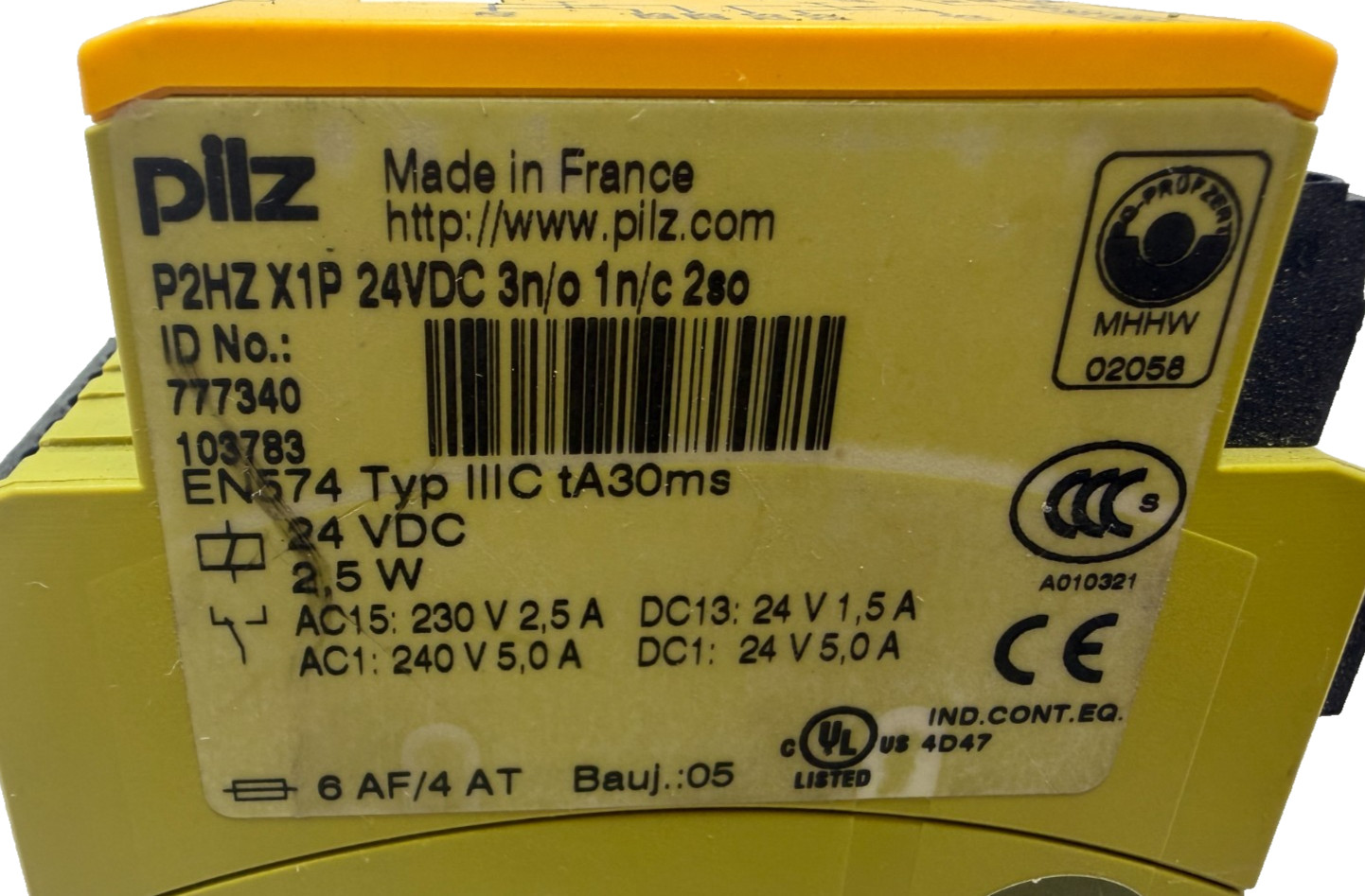 Pilz P2HZ X1P 24VDC 3n/o 1n/c 2so Safety Relay 777340
