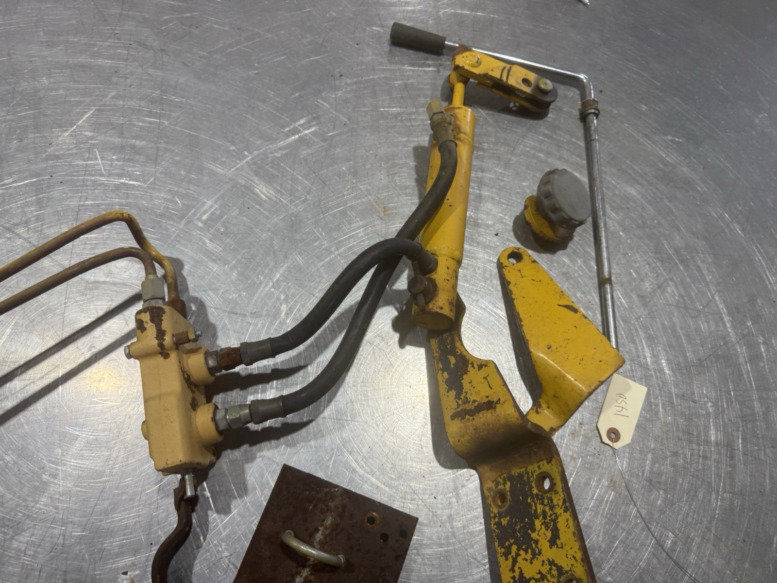 Cub Cadet 1250 14501650 & 129 149 169 Tractor Hydraulic Lift Kit