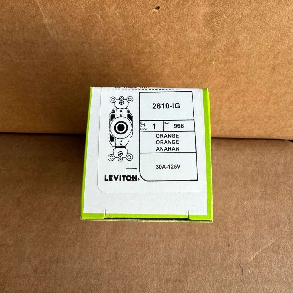 Lot of 10 Leviton 2610-IG 30A 125V L5-30R Locking Receptacle Orange NEW