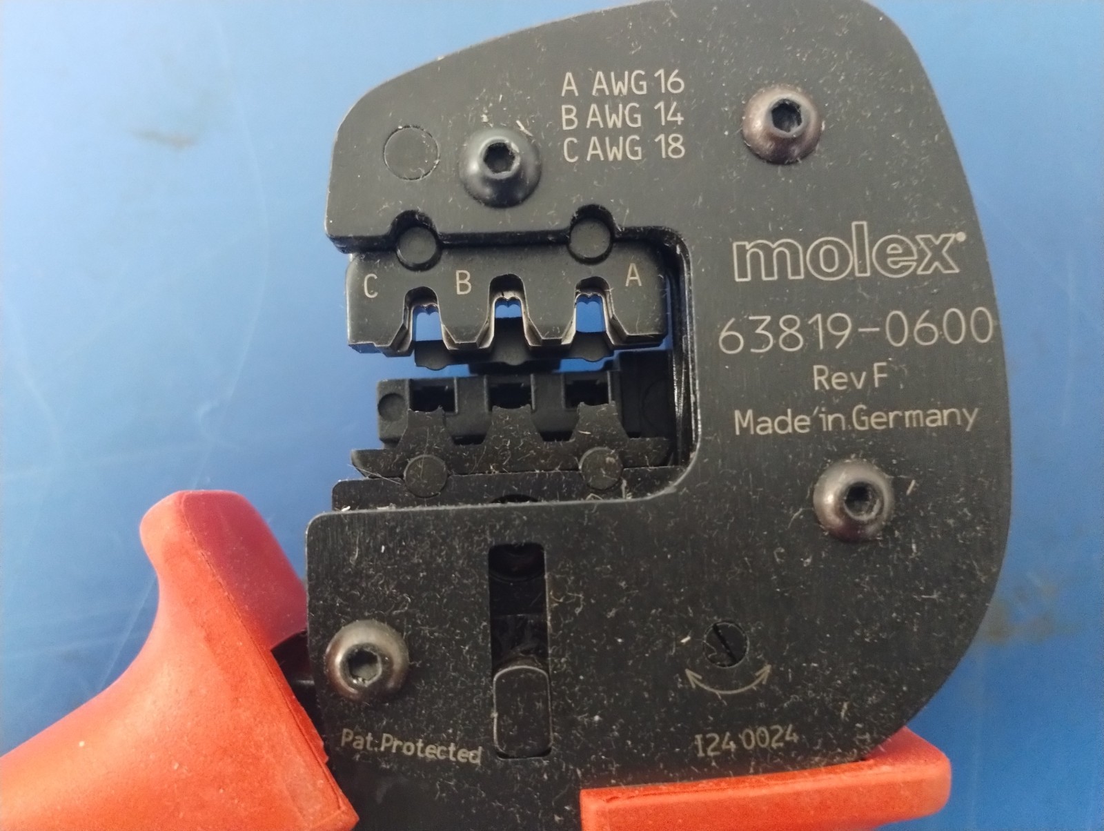 MOLEX 63819-0600 HAND CRIMP TOOL For Use With:1.8mm Wide Crimp Terminals