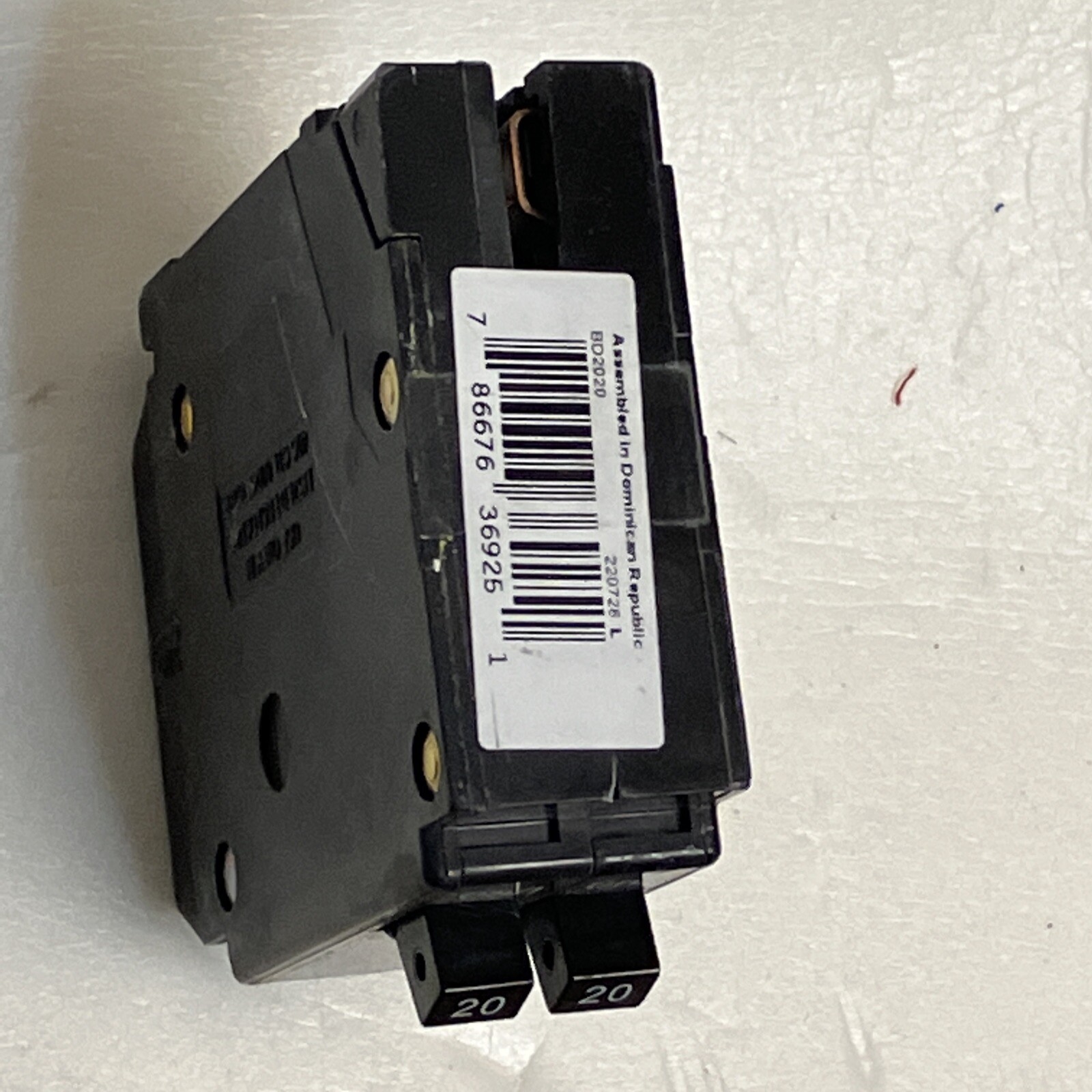 Eaton Cutler-Hammer BD2020 BR2020 Breaker W/O Rejection Clip 20/20 Amp 120V ~NEW
