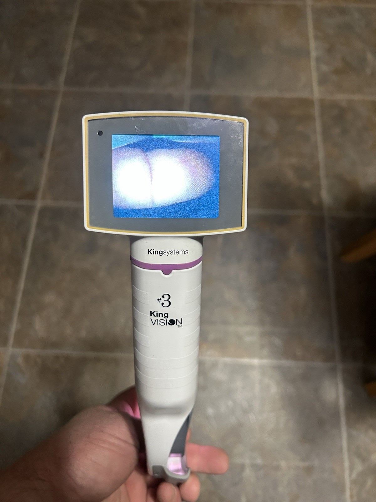 King Vision Video Laryngoscope King Systems Monitor