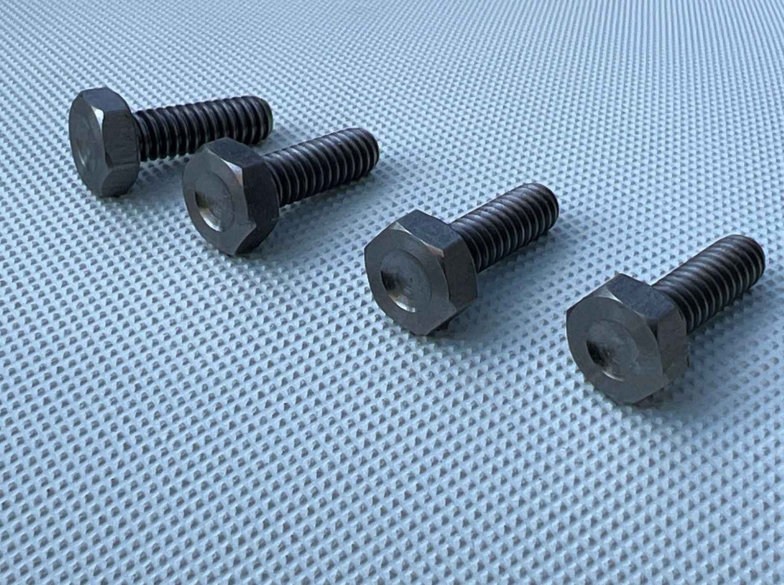 1/4-20 x 3/4” Titanium Hex Bolts Light Weight High Strength 4 Bolts Racing