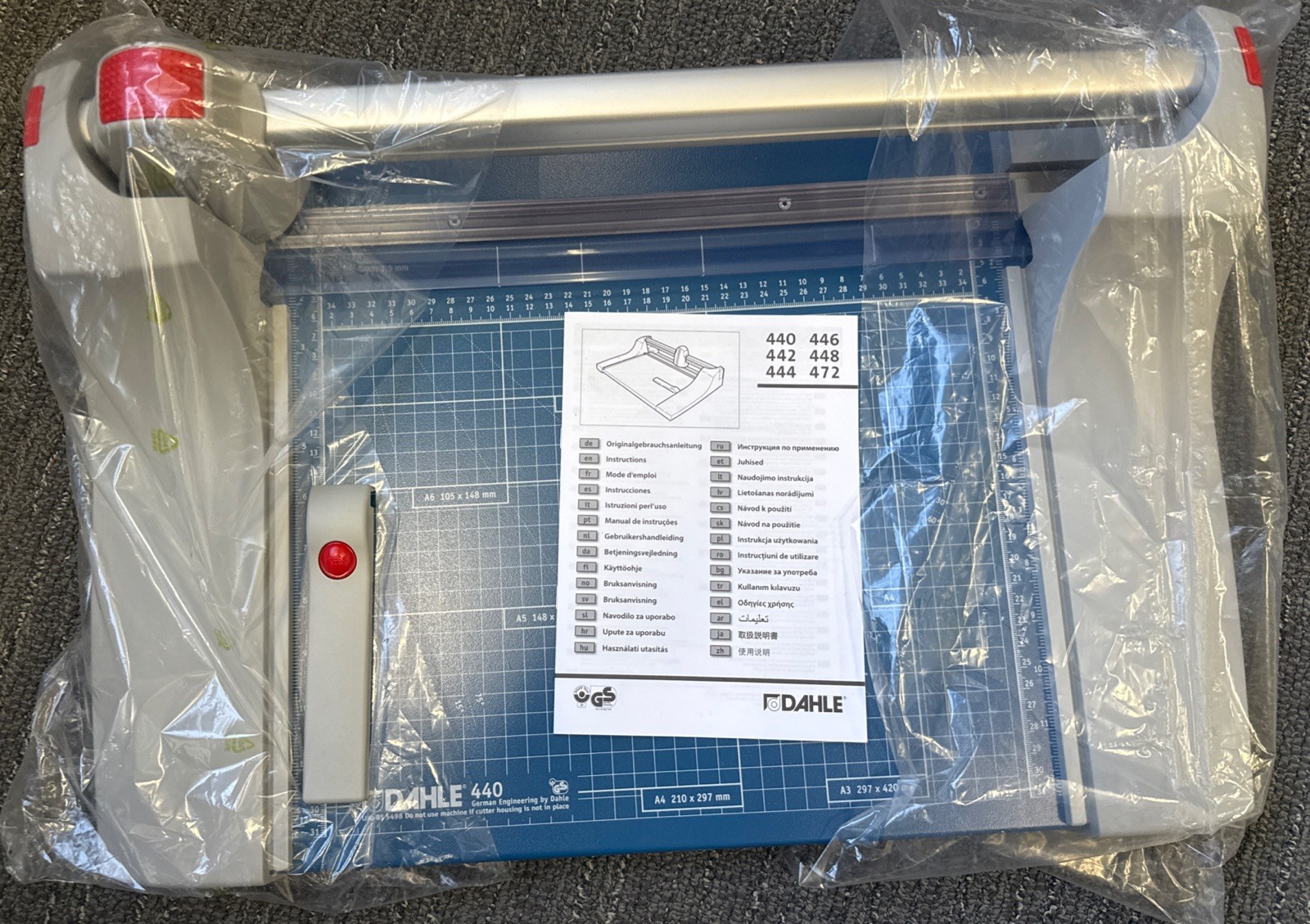 Dahle 440 Premium Rotary Trimmer, 30 Sheet Cap, 14 in Cut L, Self Sharpening