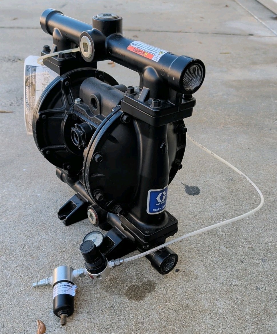 GRACO Husky 1050 Air-Operated Double Diaphragm Transfer Pump For Oil (647731)