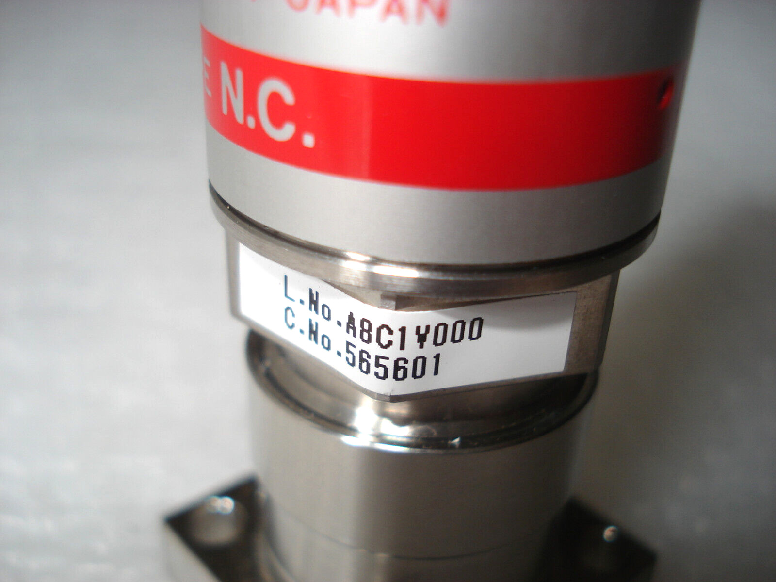 FUJIKIN DIAPHRAGM VALVES, TYPE N.C., O.P. 0.5~0.6MPA 565601