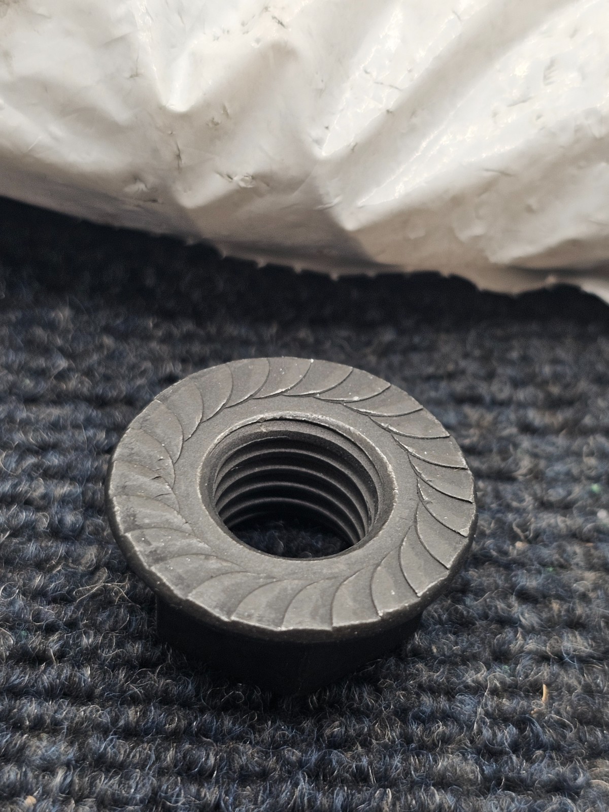 (QTY 25) Imperial 48330 Serrated Flange Nut 5/8″-11 Gr.8 Steel Phosphate & Oil