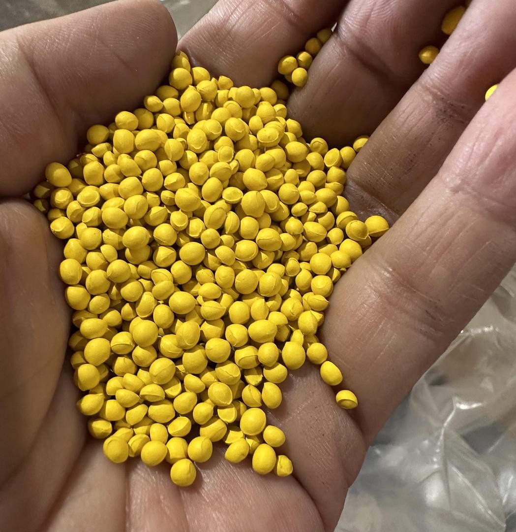 EVA Yellow Color Concentrate Plastic Pellets Colorant for PP PE TPE TPV PBT 5 lb