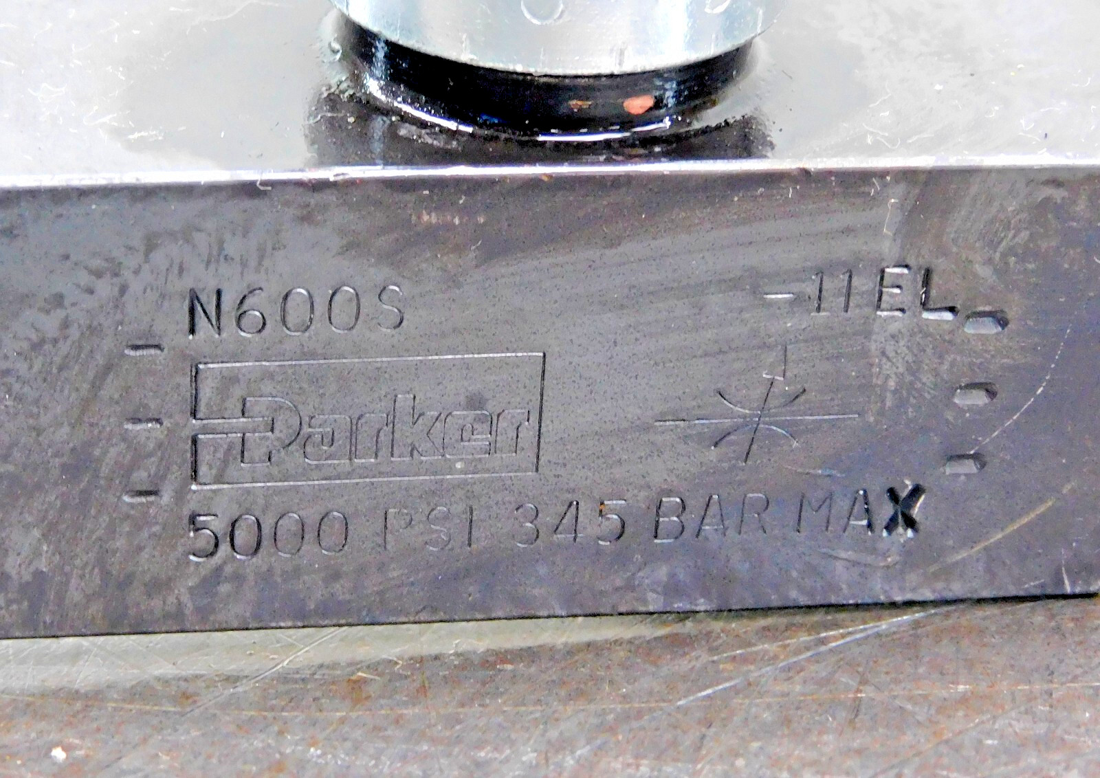 Parker N600S Needle Valve 5000 PSI w/ Noshok Pressure Gauge 1000 PSI Assembly
