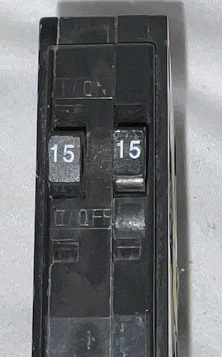 Square D QO 15 2 Pole Amp 120/240V Circuit Breaker Type QO